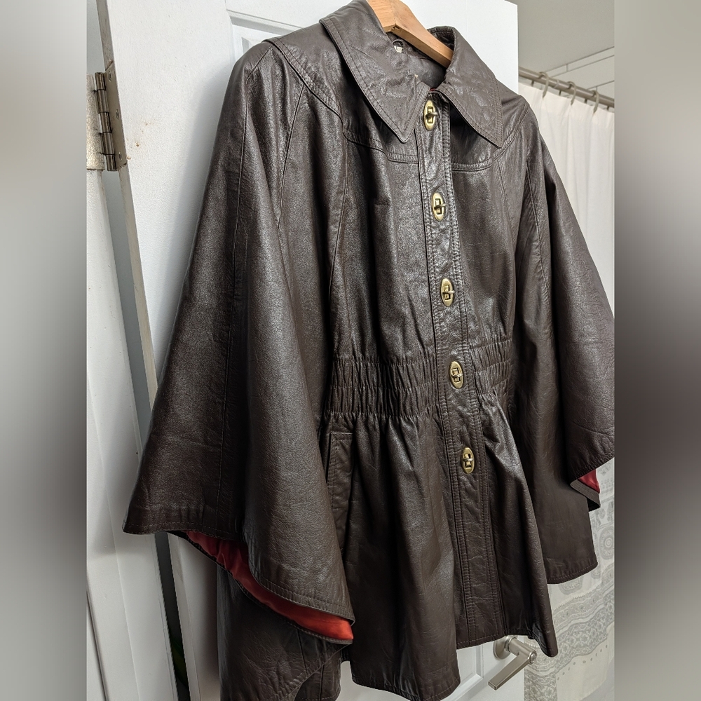 Chocolate Brown Leather Caplet - Picture 3 of 6